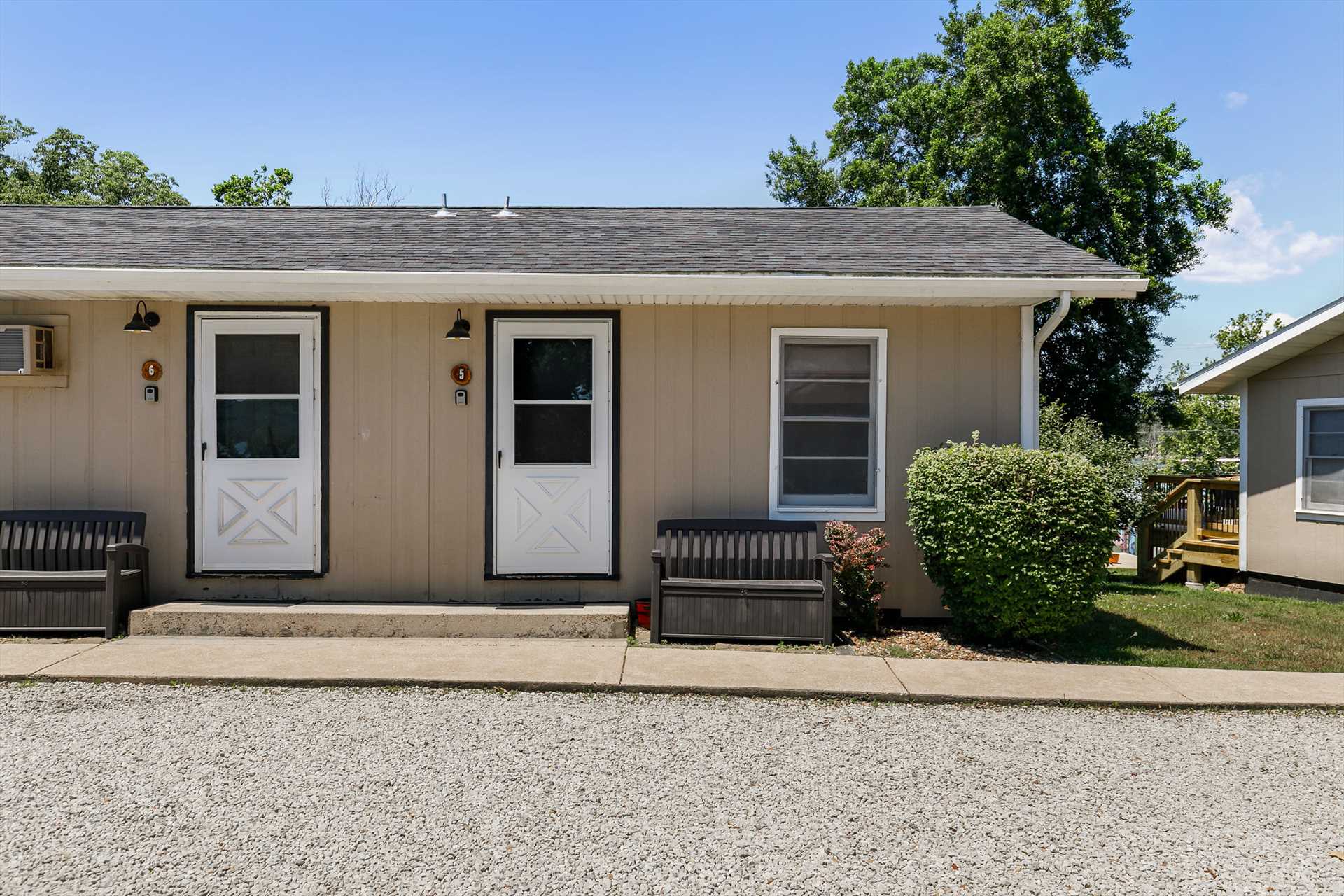 This studio cabin is part of a duplex unit.