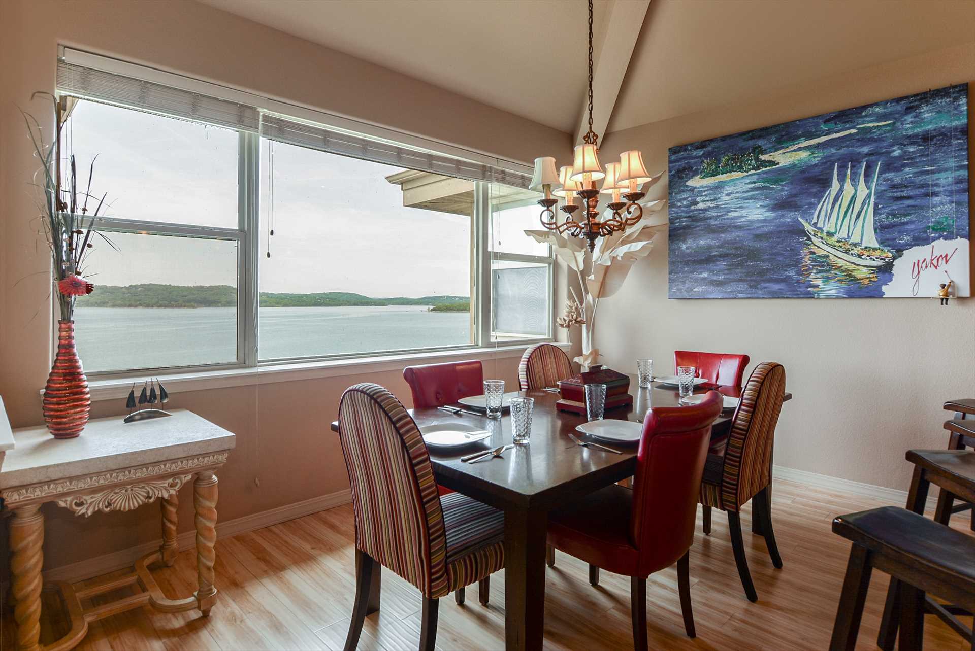 The dining area provides incredible views of Table Rock Lake
