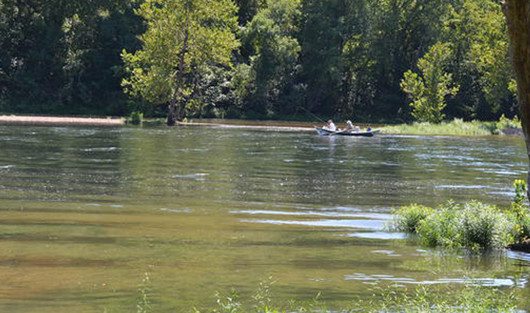 [Lake Taneycomo] Fishing (Slider-Square)